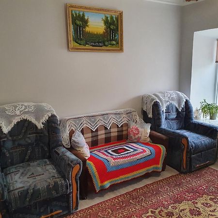 צ'יסינאו Authentic Apartment In The Centre מראה חיצוני תמונה
